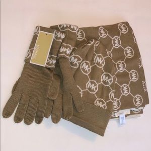 Michael Kors woven set: gloves, hat, and scarf